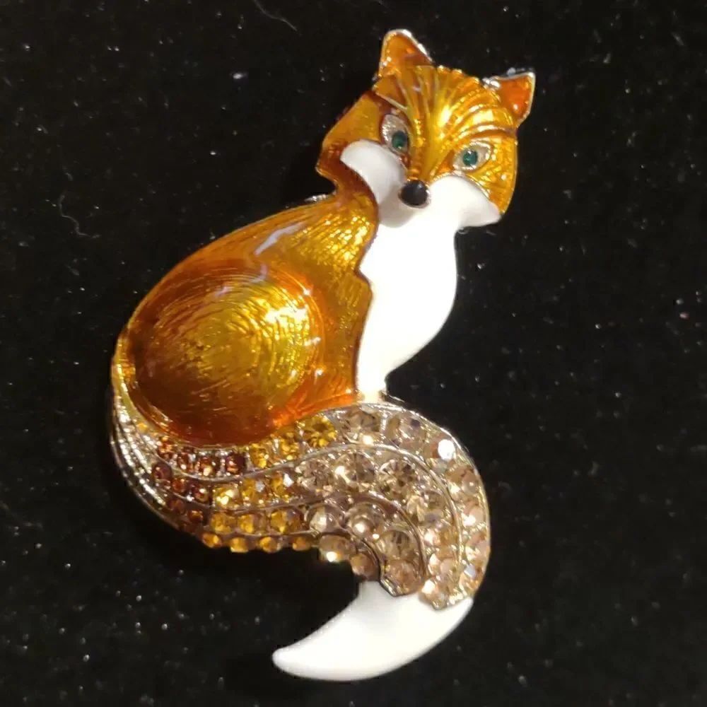 Fox Pin New  - Picture 2 of 4